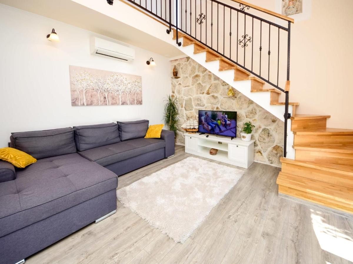Holiday Home Lara By Interhome Omiš Exteriér fotografie